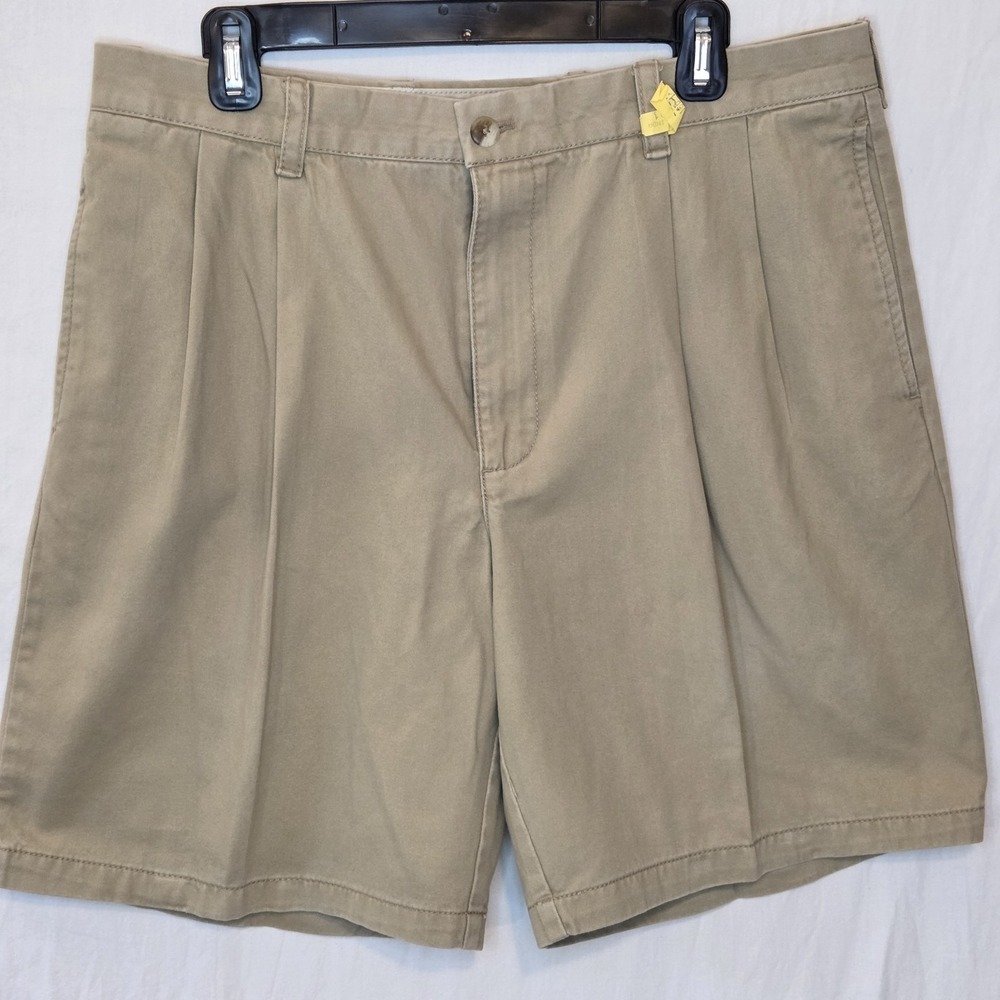 IZOD Mens Khaki Tan Pleated Front Chino‎ Shorts 100% Cotton Size 34/36 Casual - Picture 3 of 10